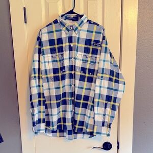 Men’s Columbia Performance Fishing Gear long sleeve shirt. Size M